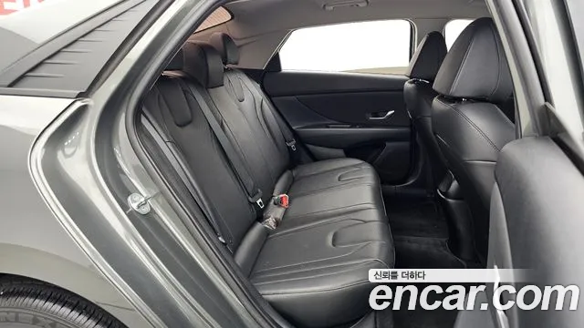 Hyundai AVANTE Avante (CN7) — Фото автомобиля 5