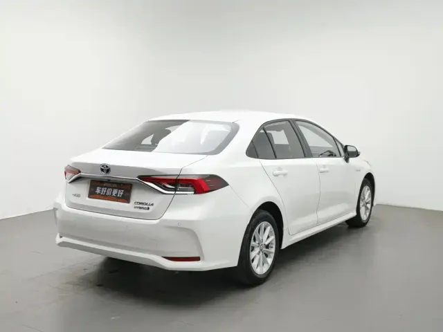Toyota Corolla — Фото автомобиля 2