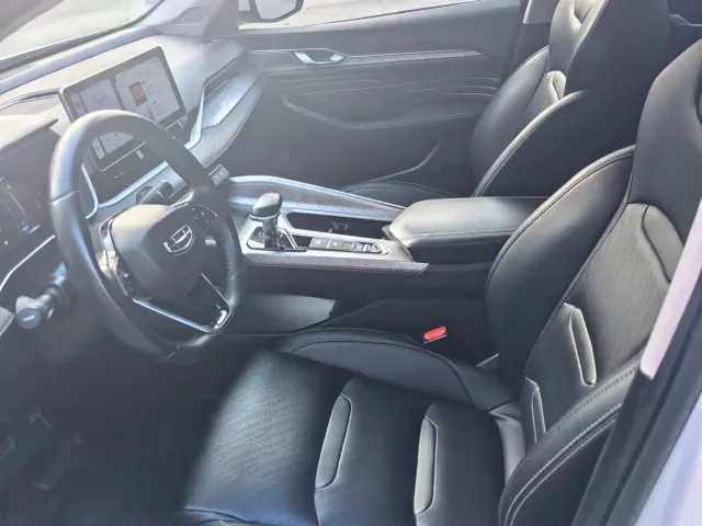 Geely Xingrui — Фото автомобиля 4