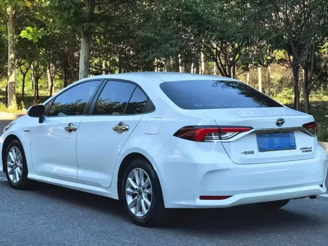 Toyota Corolla — Фото автомобиля 4