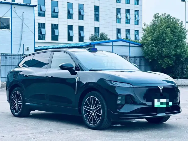 Voyah Zhiyin — Фото автомобиля 5