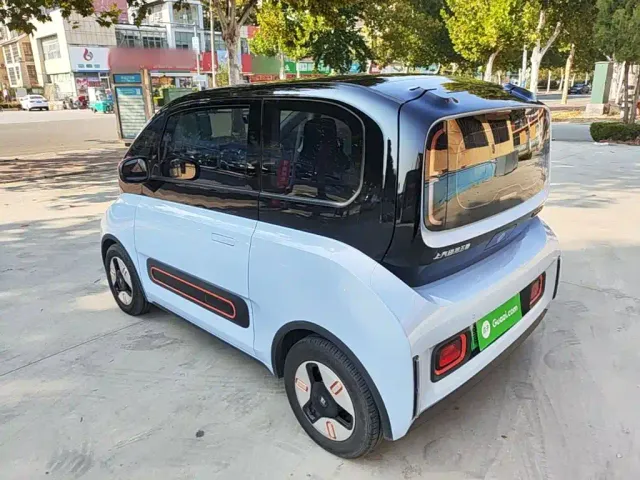 Baojun KiWi EV — Фото автомобиля 4