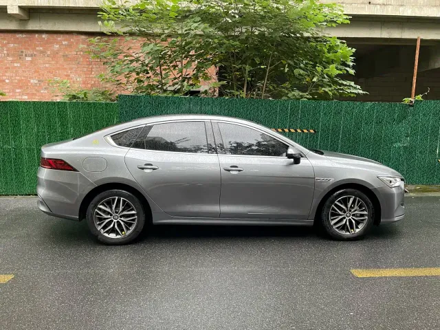 BYD Qin PLUS — Фото автомобиля 5