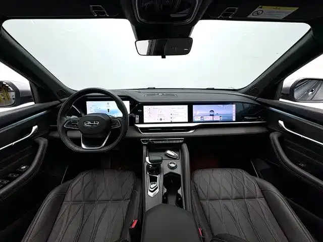 Geely Xingyue L — Фото автомобиля 4