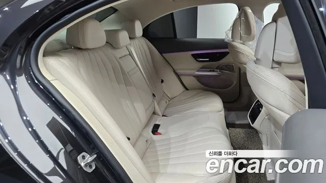 Mercedes-Benz E-Class W214 — Фото автомобиля 17