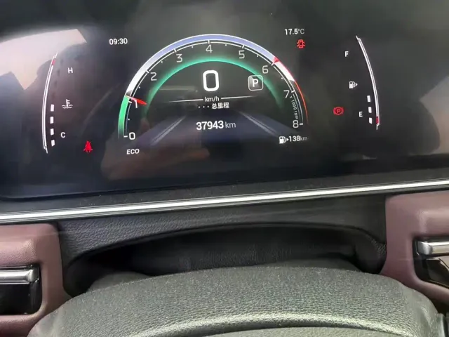 GAC Trumpchi M6 — Фото автомобиля 10