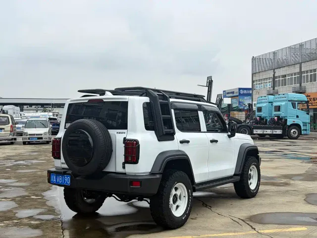 Tank Tank 300 2023 Off-Road Edition 2.0T Conqueror — Фото автомобиля 3