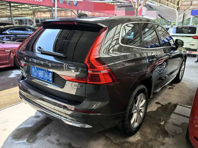 Volvo XC60 — Фото автомобиля 7