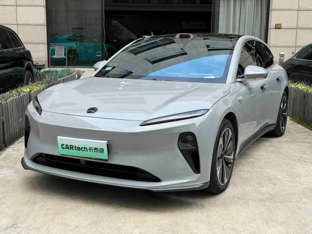 Фотография автомобиля — Nio ET5 Touring