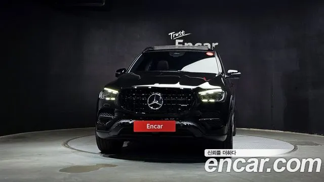 Mercedes-Benz GLE-Class — Фото автомобиля 3