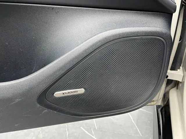 Xiaomi SU7 — Фото автомобиля 15