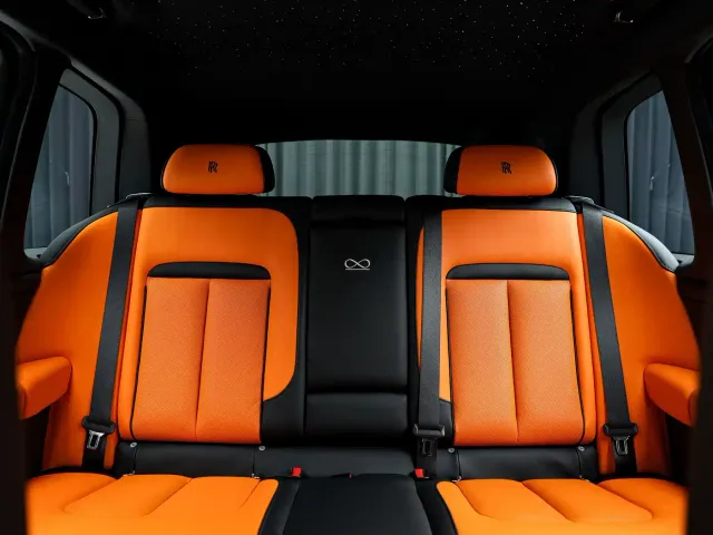 Rolls-Royce Cullinan — Фото автомобиля 23