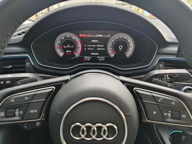 Audi A4L — Фото автомобиля 10