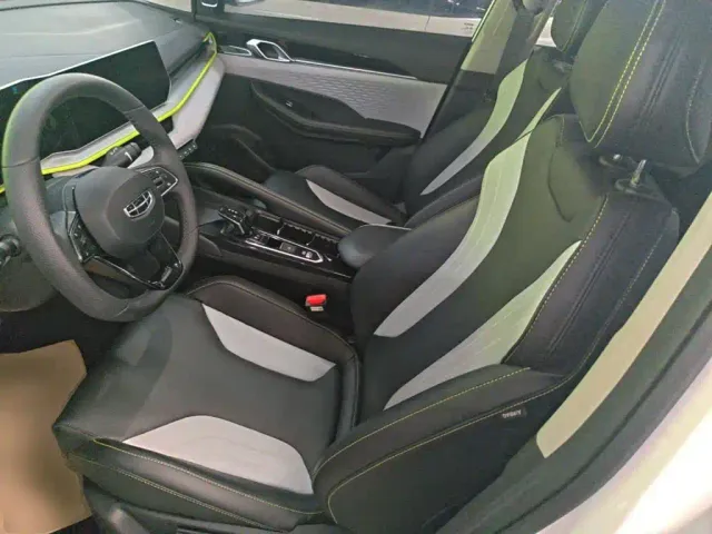 Geely Binyue — Фото автомобиля 14