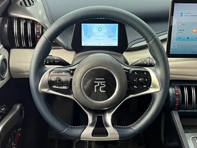 BYD Yuan PLUS — Фото автомобиля 16
