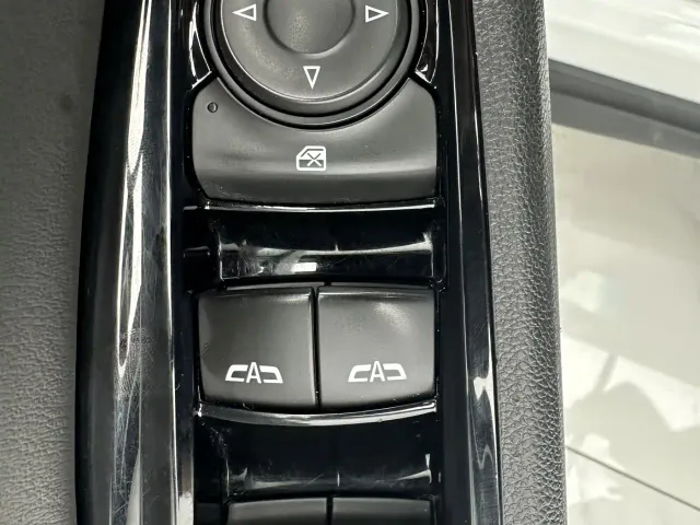 Chevrolet Orlando — Фото автомобиля 10
