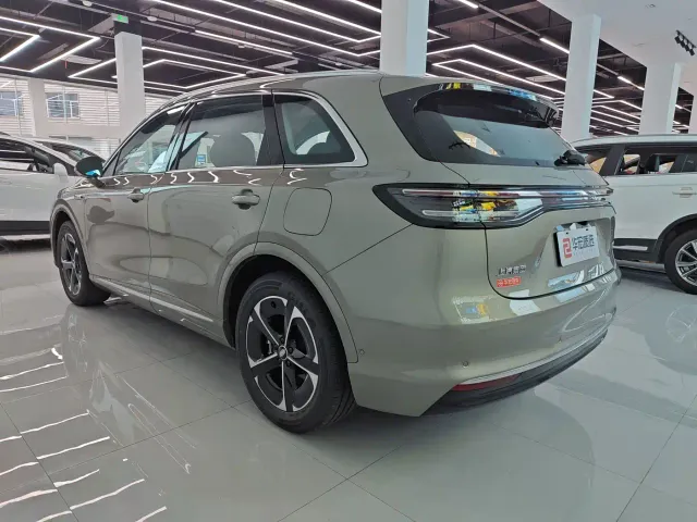 Shangjie SUV — Фото автомобиля 3