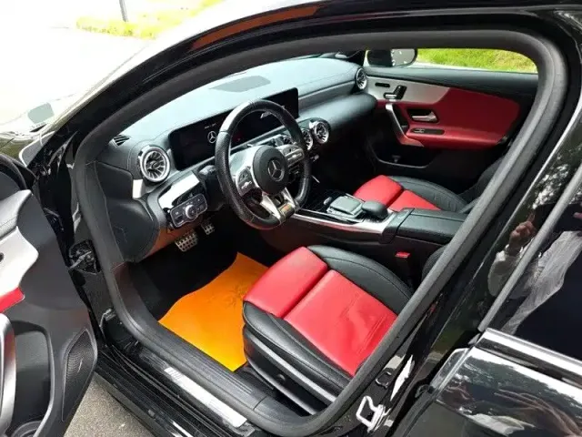 Mercedes-Benz A-Class AMG — Фото автомобиля 3
