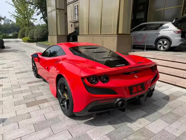 Ferrari Ferrari F8 2019 Tributo 3.9T V8 — Фото автомобиля 8