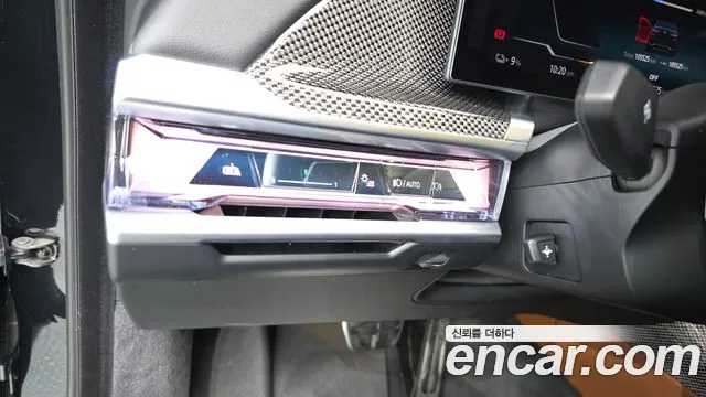 BMW i7 G70 — Фото автомобиля 26