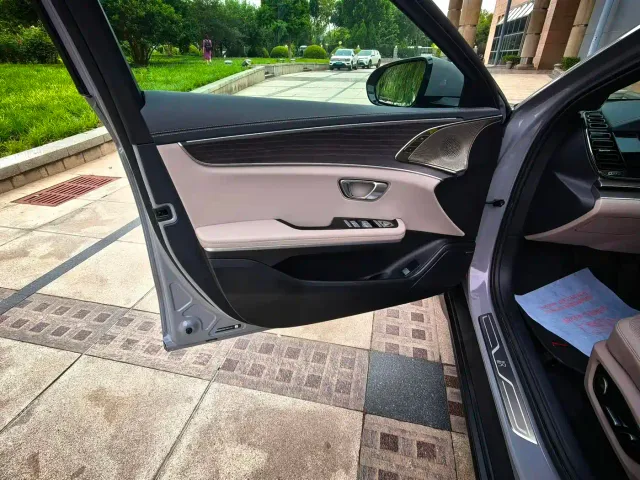 BYD Han — Фото автомобиля 15