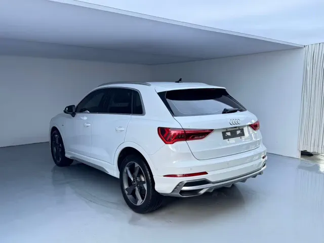 Audi Q3 — Фото автомобиля 4