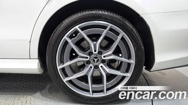 Mercedes-Benz E-Class W213 — Фото автомобиля 6