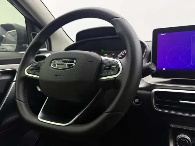 Geely Binyue — Фото автомобиля 11