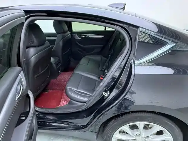 Cadillac CT5 — Фото автомобиля 10