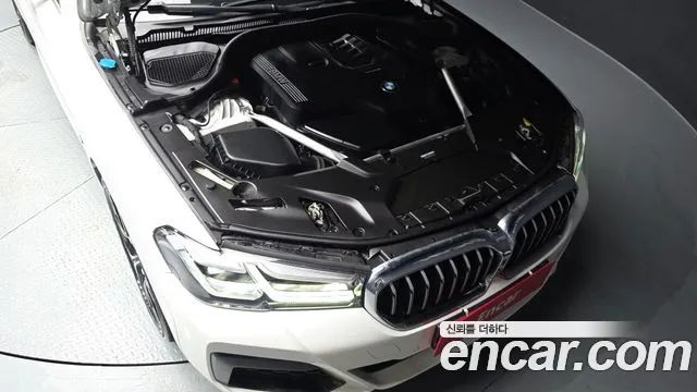BMW 5-Series 5 серия (G30) 530i xDrive M Sport — Фото автомобиля 6