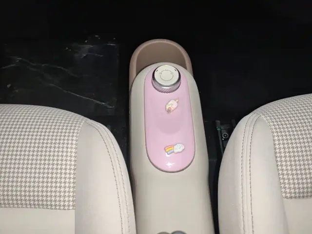 Wuling Hongguang Mini EV — Фото автомобиля 13