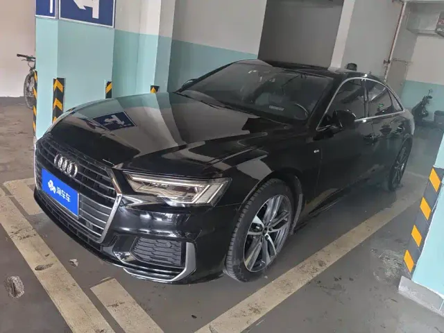 Фотография автомобиля — Audi A6L