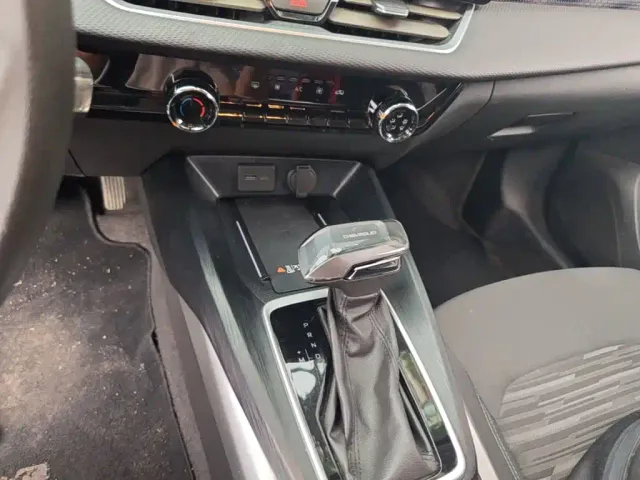 Chevrolet Monza — Фото автомобиля 13