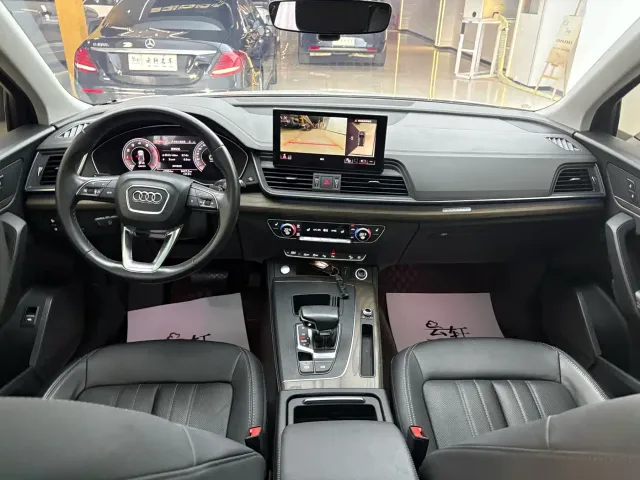 Audi Q5L — Фото автомобиля 16