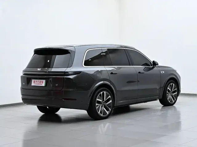 Li Auto L9 — Фото автомобиля 7