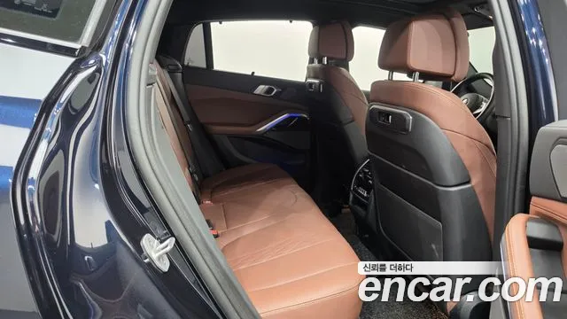 BMW X6 xDrive40i M Sport — Фото автомобиля 12