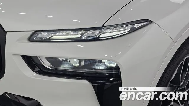 BMW X7 — Фото автомобиля 17