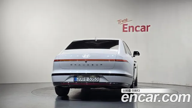 Hyundai Grandeur GN7 — Фото автомобиля 4