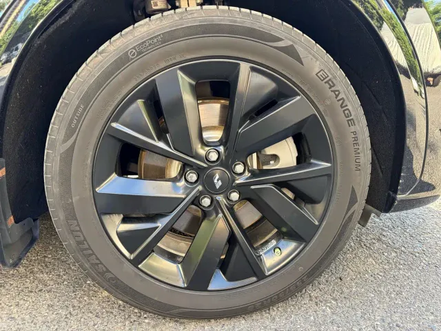Li Auto L7 — Фото автомобиля 14
