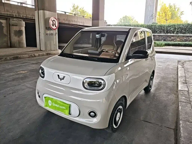 Фотография автомобиля — Wuling Hongguang Mini EV