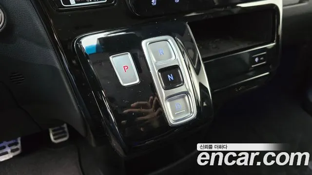 Hyundai Staria Staria 4WD Lounge 9 мест — Фото автомобиля 9