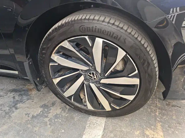 Volkswagen Passat — Фото автомобиля 6