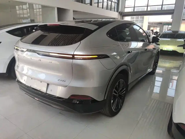 Xpeng G6 — Фото автомобиля 6