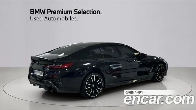 BMW 8 Series G15 — Фото автомобиля 2