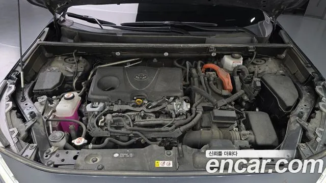 Toyota RAV4 — Фото автомобиля 6