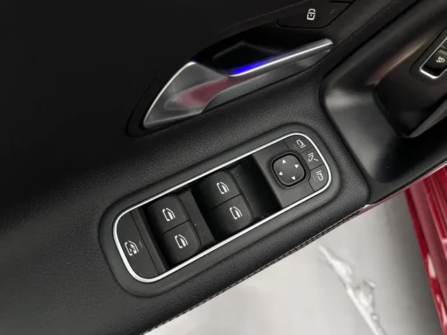 Mercedes-Benz A-Class — Фото автомобиля 26