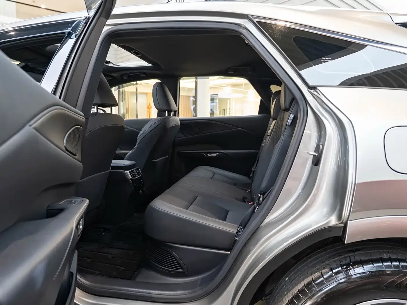 Lexus Lexus RX 2025 350h 2WD Comfort Edition — Фото автомобиля 10