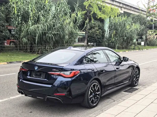 BMW i4 M50 — Фото автомобиля 8