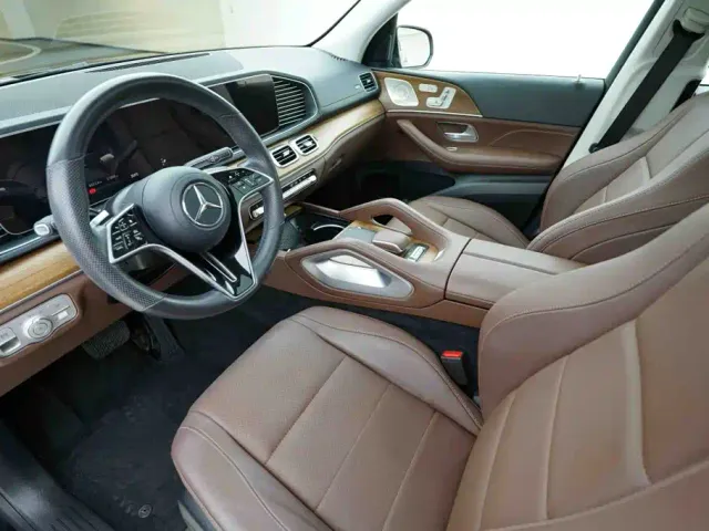 Mercedes-Benz GLE-Class — Фото автомобиля 8
