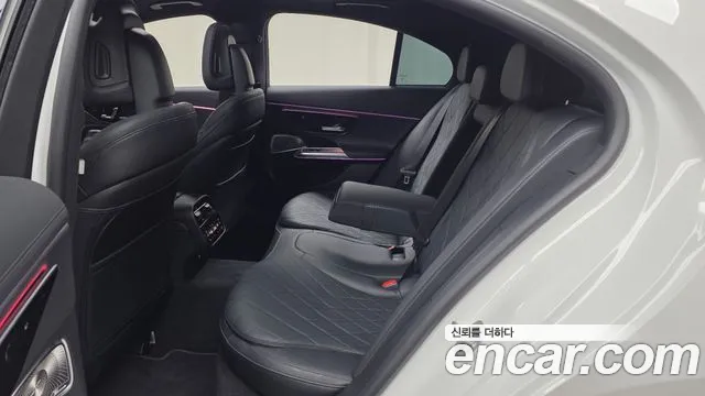 Mercedes-Benz E-Class W214 — Фото автомобиля 12